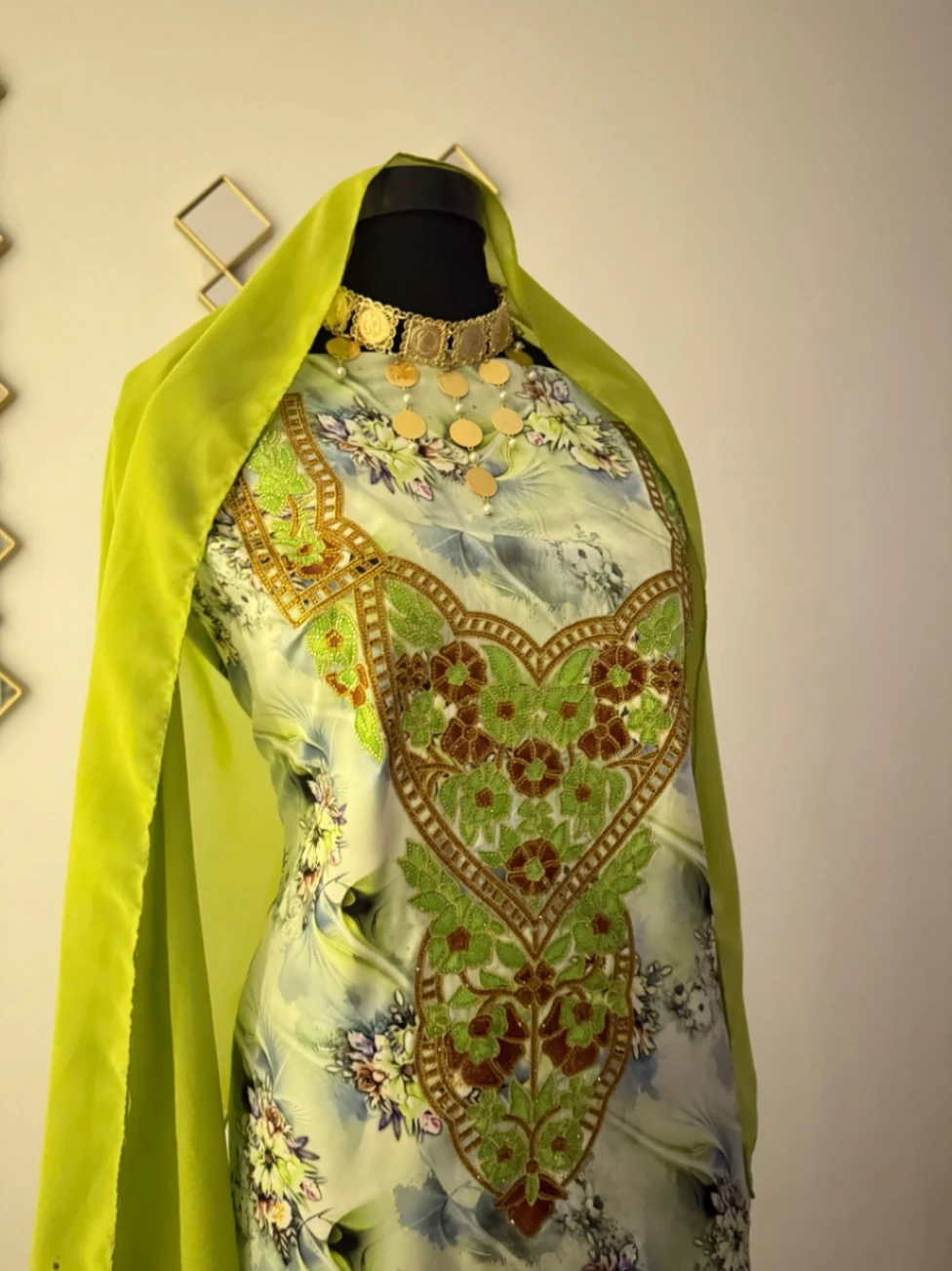 مخور ايماراتي صورة 5